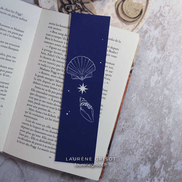 Shells (bookmark)